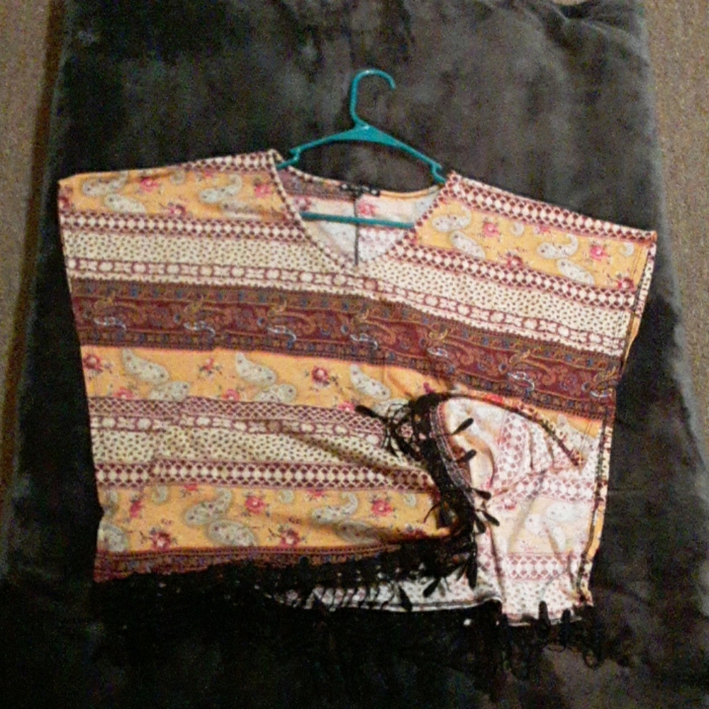 Patterned top